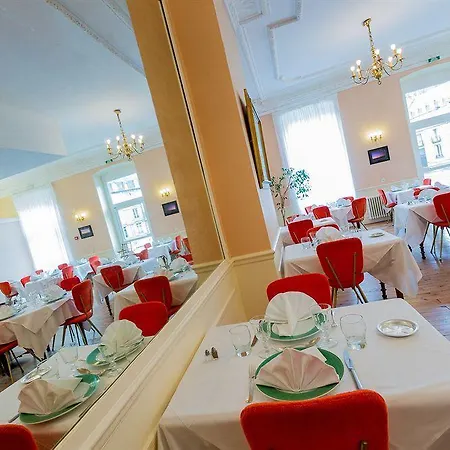 Le Parc Des Fees Retaurant&spa La Bourboule