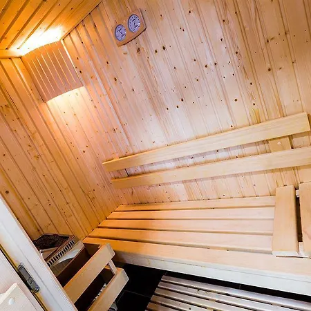 Le Parc Des Fees Retaurant & Hotel 3*