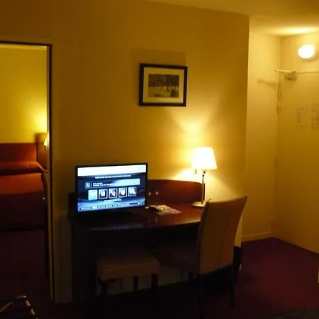 Le Parc Des Fees Retaurant & 3*