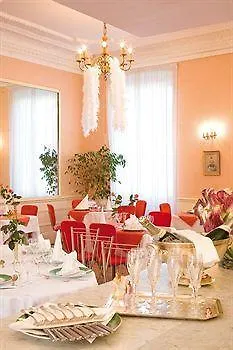 Hotel Le Parc Des Fees Retaurant & La Bourboule