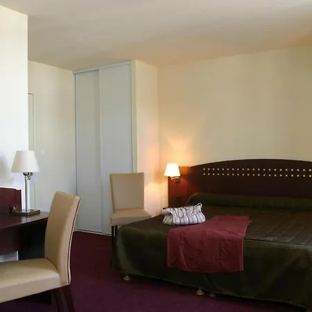 Hotel Le Parc Des Fees Retaurant&spa